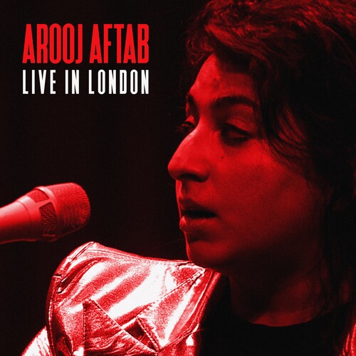 Arooj Aftab - Live In London 12
